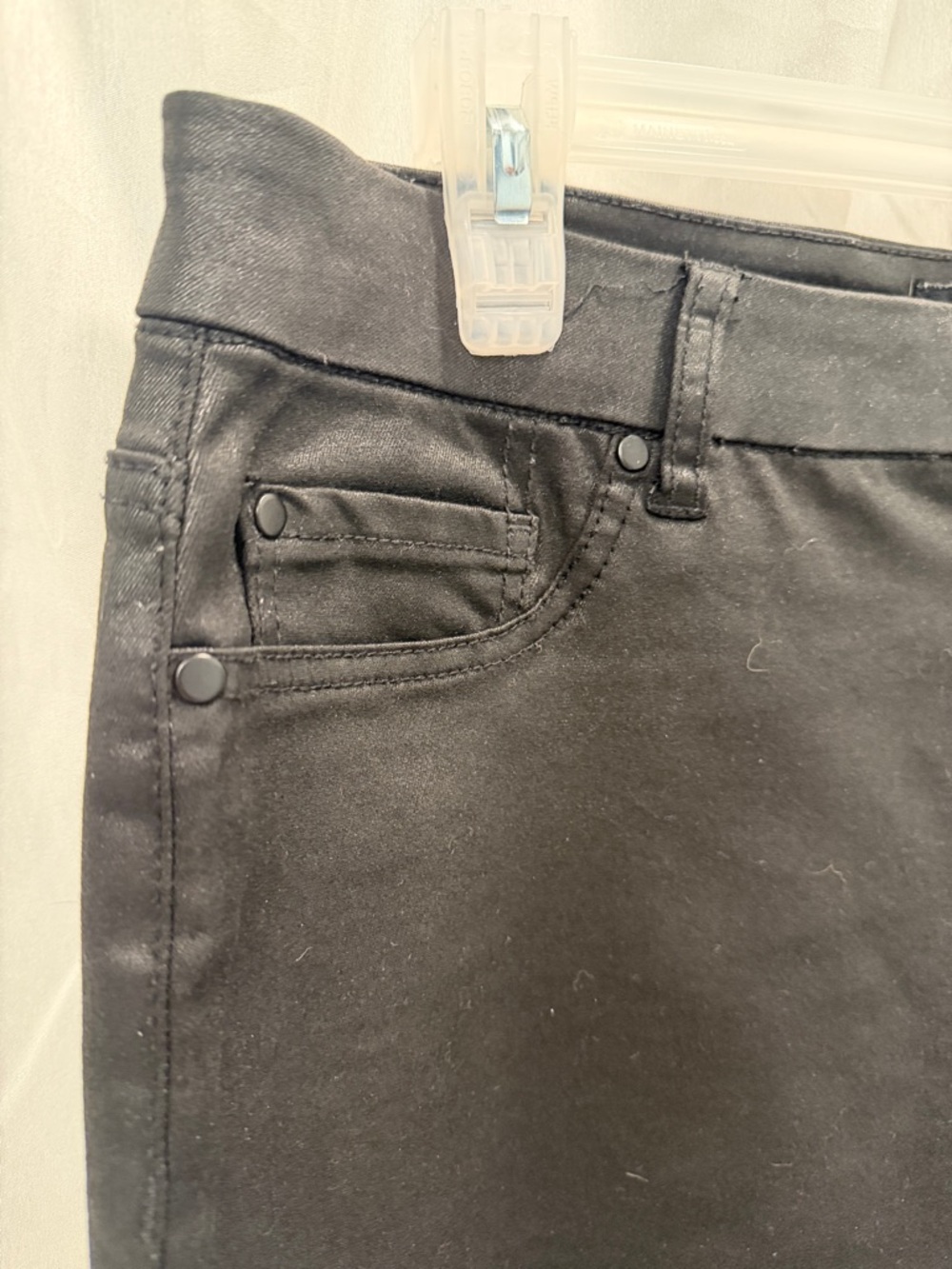 Le Chateau Women's Black Pants - Picture 6 of 12
